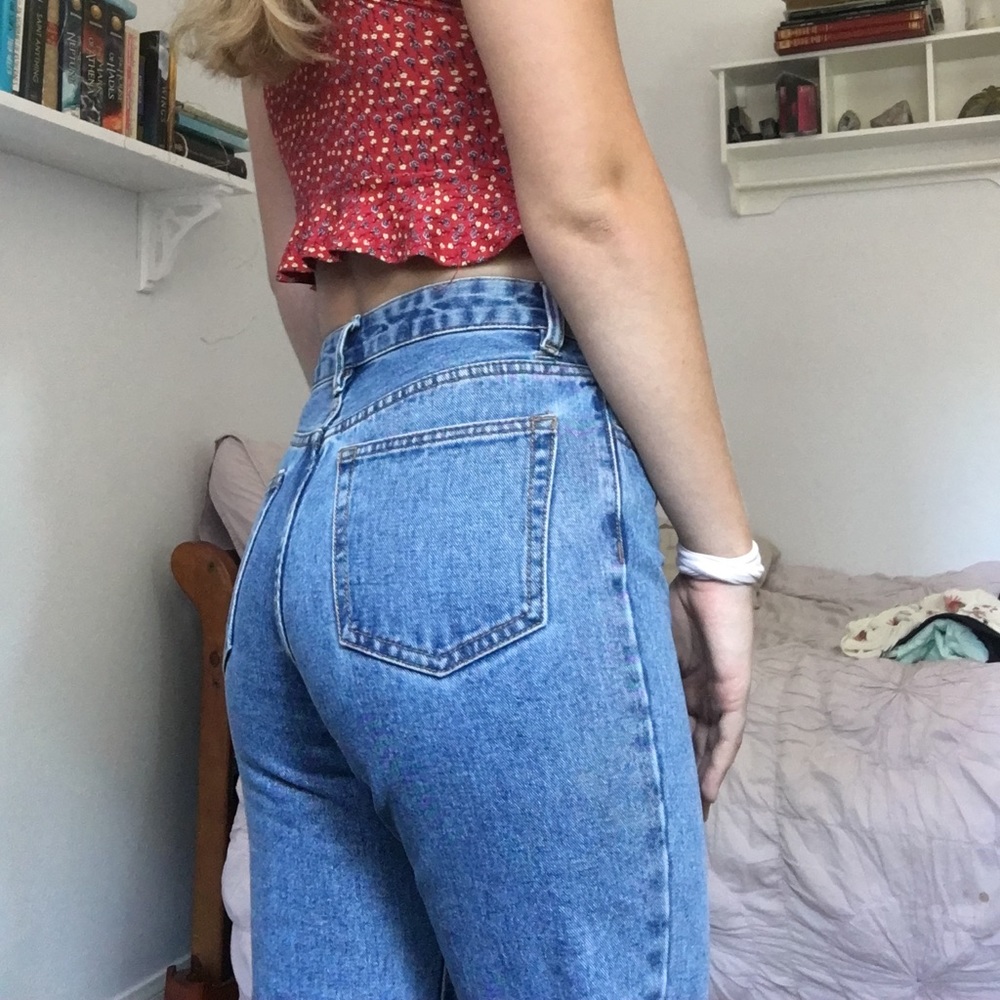 Brandy Melville Jeans (Belt loop damage)